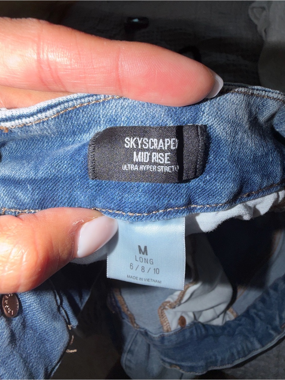 Express Skyscraper Mid Rise Jeans - Picture 3 of 3